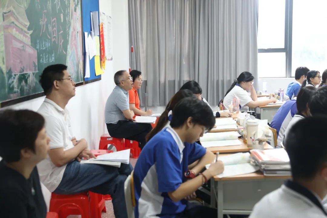 公开课堂展风采 提质创新共远航